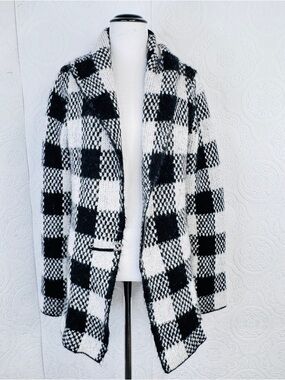 Aspen Women's Medium Wool Blend Cardigan Sweater Open Front White Black Plaid